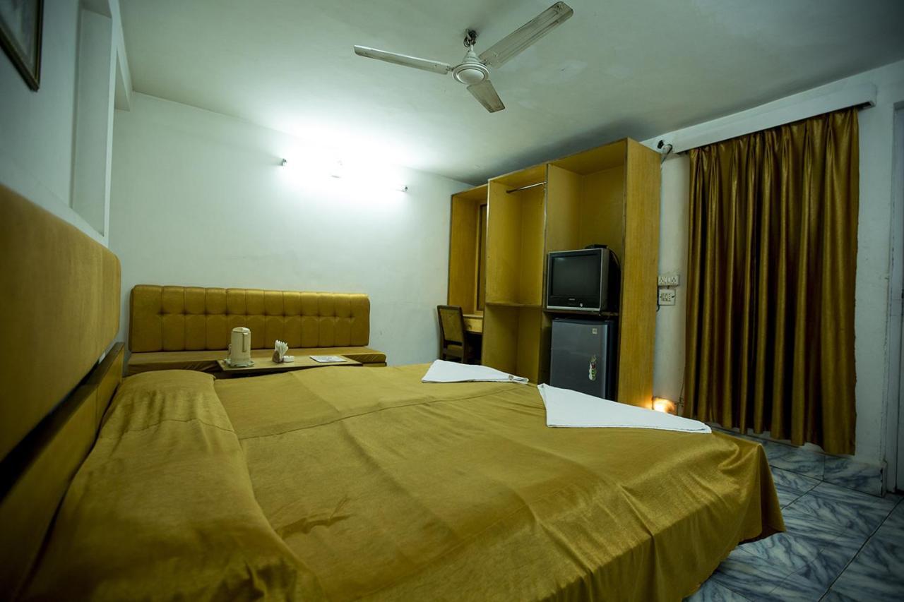 Deep Hotel لاكناو المظهر الخارجي الصورة