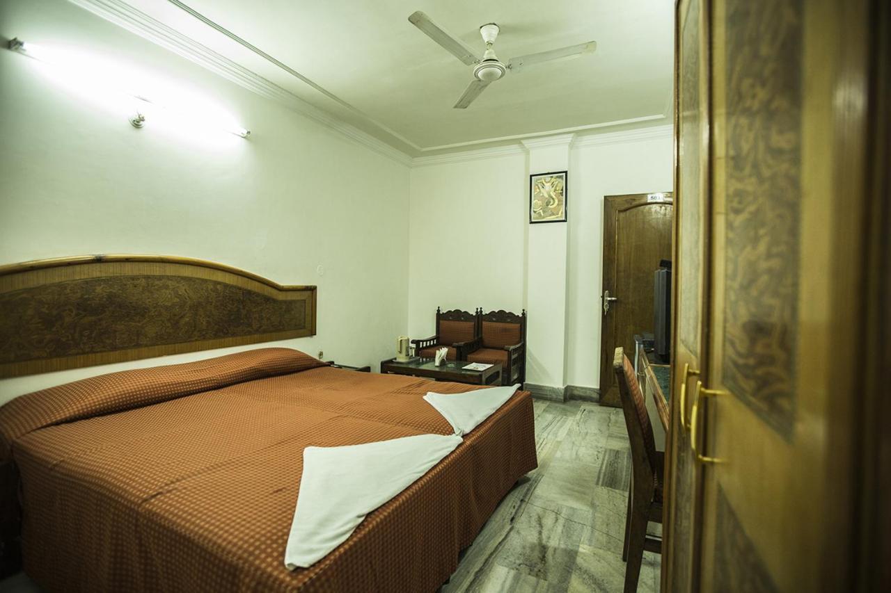 Deep Hotel لاكناو المظهر الخارجي الصورة